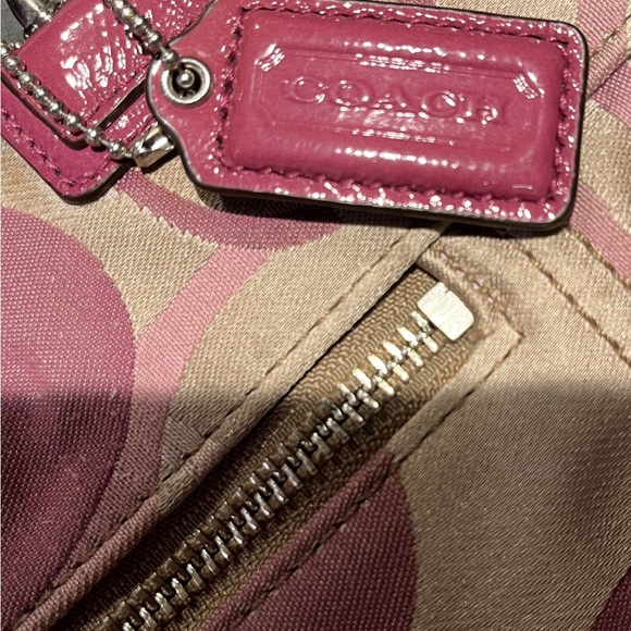 Coach Berry Satchel Tote Bag C Logo Purple Patent Leather - Picture 6 of 11